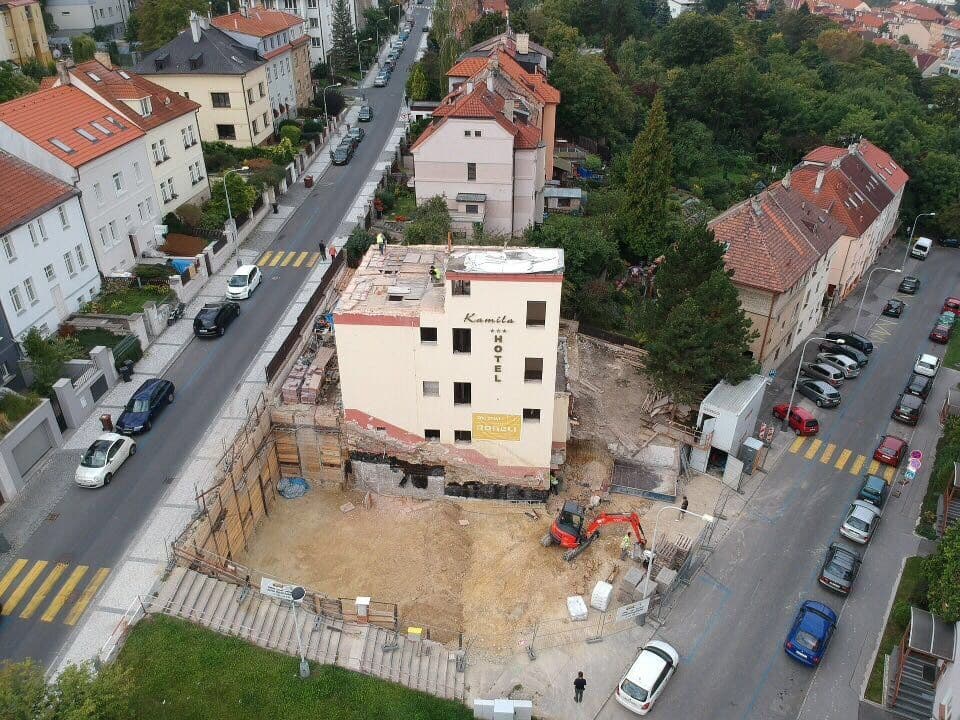 Demoliční technologie